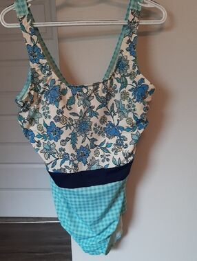 Lands' End Tugless Tank One Piece Swimsuit, New, Size 16